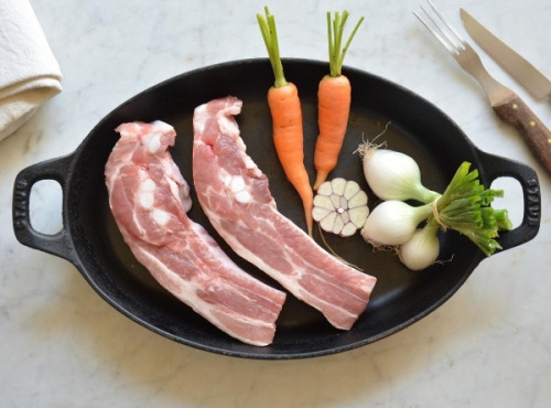 BEAUGRAIN, les viandes bien élevées - Travers de Porc Bio d'Auvergne