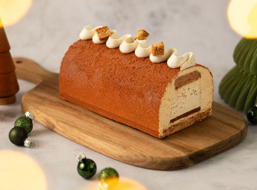 Eclat des cimes - Bûche glacée Pain d'épices, Vanille & Amandes