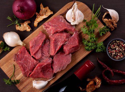 GAEC Villeneuve - Boeuf à la ferme - [Précommande] Colis Viande De Bœuf À Mijoter  Blonde D'aquitaine Avec Saucisses De Boeuf - 5 Kg