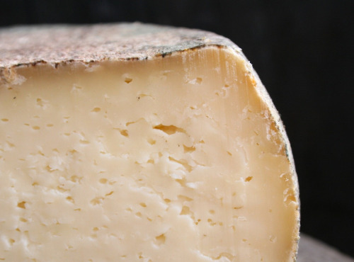 Elevage de Cochons en Forêt et Produits du Terroir Jurassien - Tomme de Brebis - AB - 2kg