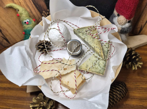 La Fermière - Plateau des fêtes 2 à 4 personnes "La Petite Tablée Festive" 450g de fromages