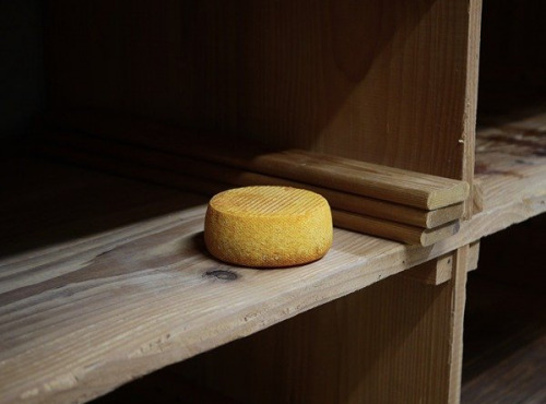 Alléosse Maitre Artisan Affineur Fromager - Lou Bren Artisanal (1/2)