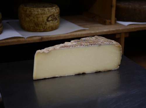 Alléosse Maitre Artisan Affineur Fromager - Gruyère de Fribourg d'Alpage AOP 1kg