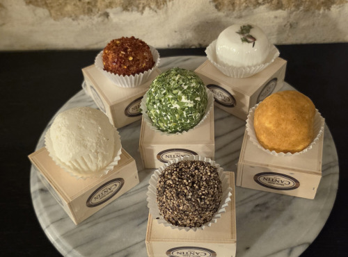 La Fromagerie Marie-Anne Cantin - Les Demoiselles du Champ de Mars