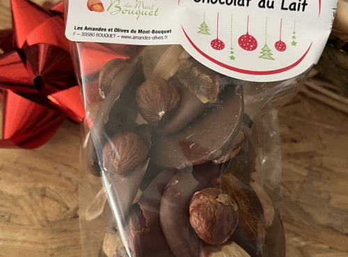 Les amandes et olives du Mont Bouquet - Mendiant chocolat au lait