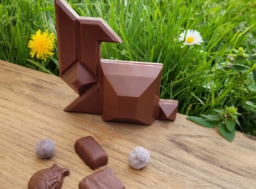 Basile et Téa - Lapin en chocolat au Lait 39% de Pâques Garni 130g