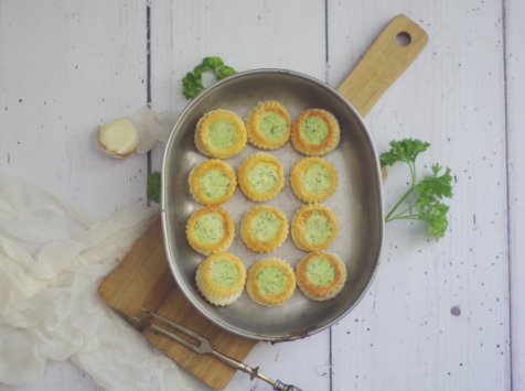 Limero l'Escargot Mayennais - Assiette De 12 Mini Bouchées D'escargots Gros Gris FRAIS Garnies Aux 3 Beurres -