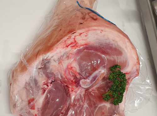 Ferme de la Paumerais - JAMBON FRAIS COMPLET DE PORC (x1) - 6 Kg