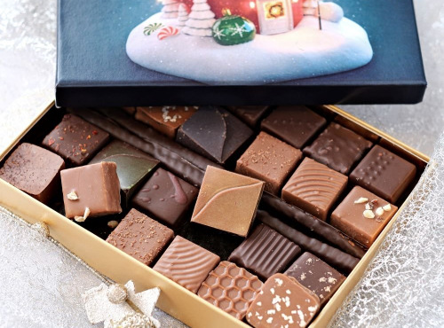 Philippe Segond MOF Pâtissier-Confiseur - Coffret cadeau Assortiment de chocolats de Noël 220g