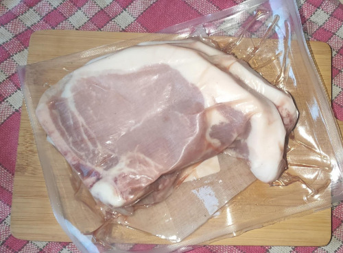La Ferme de Grémi - 2 Côtes 1ere - Porc de "Bayeux" - Fermier et Plein Air