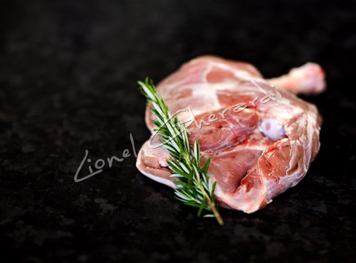 Boucherie Charcuterie Traiteur Lionel Ghérardi - Epaule d'Agneau semi désossée Label Rouge - 1600g