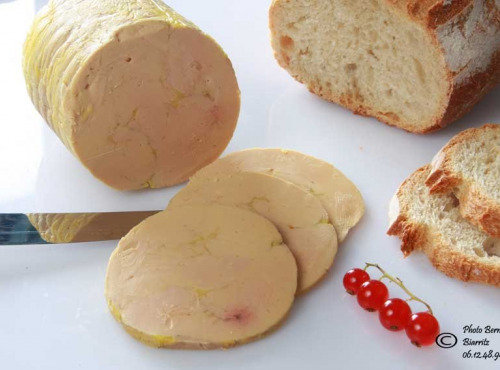 Maison Paris - **SPECIAL FETE DES MAMANS ET DES PAPAS** Tranche de Foie Gras de Canard Entier Cuit au Torchon x2