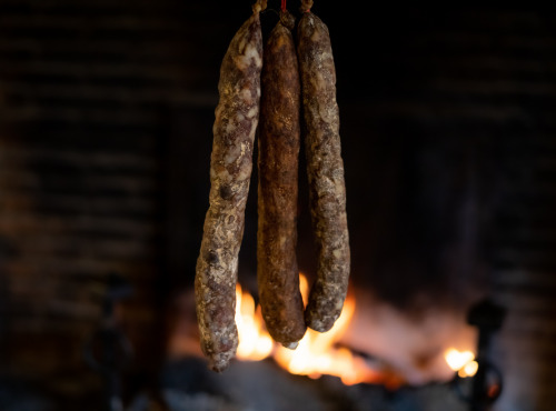 Boucherie-Charcuterie des Halles d'Angers - Pack de 3 saucissons : nature, aux noisettes, aux piments