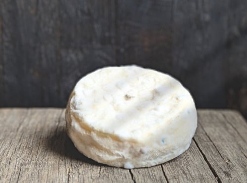 Elevage de Cochons en Forêt et Produits du Terroir Jurassien - Crottin nature au lait cru de chèvre - Demi sec