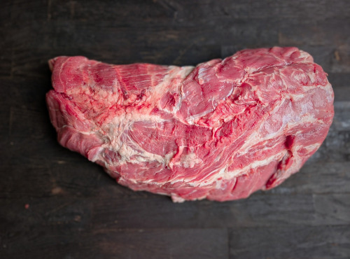 Elevage de Cochons en Forêt et Produits du Terroir Jurassien - Echine entière porc Duroc plein air