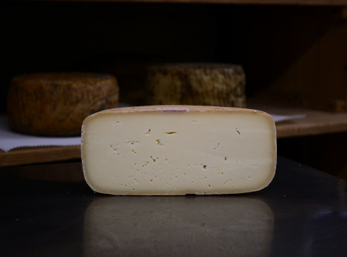 Alléosse Maitre Artisan Affineur Fromager - Ossau Iraty fermier AOP au lait cru 250g