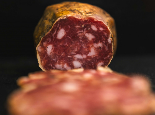 Thierry Salas, fumage artisanal - Saucisson de porc noir fumé - Tranché, sous vide - 100 G