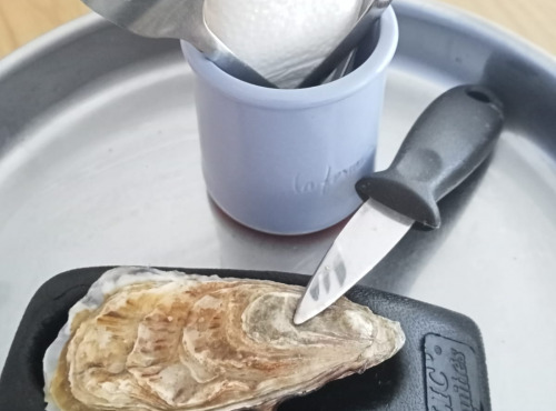 Saint Kerber - Cancale - le clic huitres (cale à huitres + couteau)