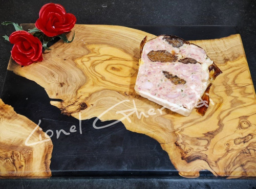Boucherie Charcuterie Traiteur Lionel Ghérardi - Terrine de Lapin aux pruneaux Maison - 250g