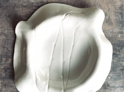 Atelier Eva Dejeanty - Assiette en porcelaine Comme au restaurant