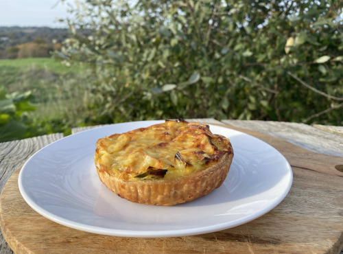 Ferme Sinsac - Tartelettes au Poireaux et comté un produit élaboré sur notre ferme (lot de 4)