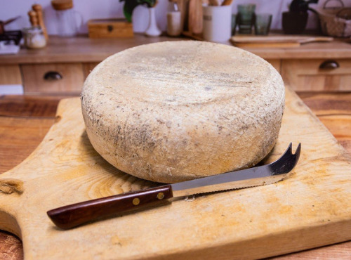 La Bergerie de Santagny - Tomme de brebis fermière