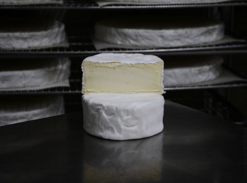Alléosse Maitre Artisan Affineur Fromager - Barisien au lait cru (entier)