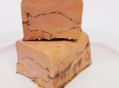 Les foies gras du Ried - Lingot De Foie Gras De Canard Mi-cuit Aux Épices De Noël 250 G
