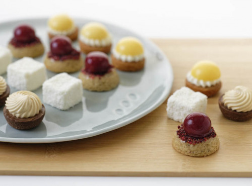 La Boutique Saveurs Cristal - Carton de 6 Plateaux cocktail Pluton - 6x20 bouchées Traiteur sucrées - 4 recettes différentes