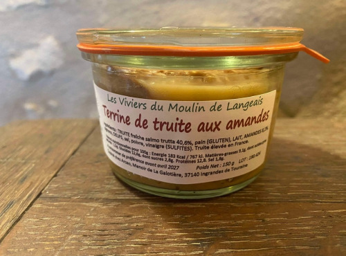 Des Poules et des Vignes à Bourgueil - Terrine de truites aux amandes