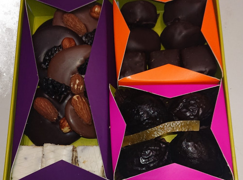 Maison du Pruneau - Cueillette du Gascon - Assortiment De Pâques 330g : Le Pruneau Dans Tous Ces États