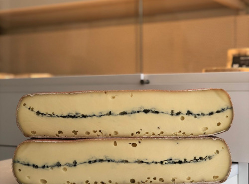 La Fromagerie PonPon Valence - Morbier AOP