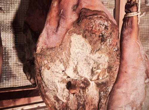Domaine du Catié - Jambon 24 mois Mangalica d'Hongrie désossé sans nitrite