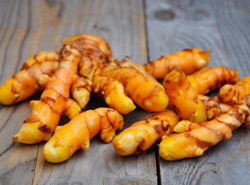L'OLIVERAIE DU COUDON - CURCUMA FRAIS CULTIVÉ ET RÉCOLTÉ DANS LE VAR – COLIS DE 2,5 KG