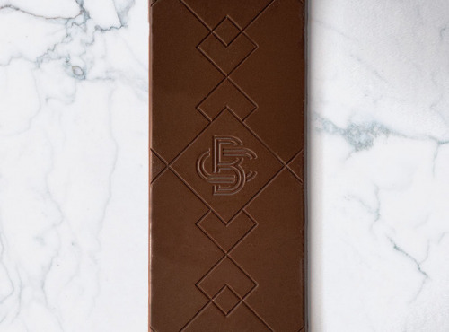 Barre Clandestine - Tablette de chocolat noir lacté - Médaille d'or - bean to bar