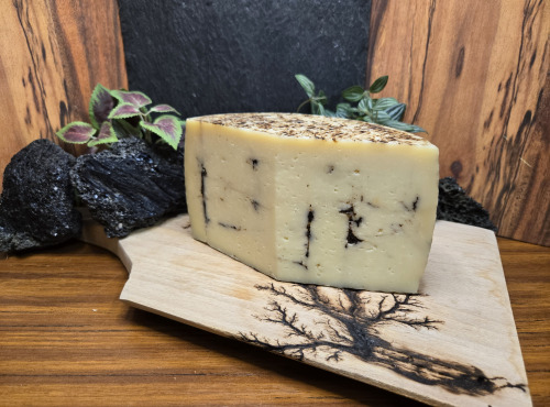 La Fermière - Tomme de Brebis à la truffe 1Kg