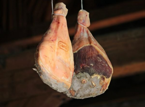 U SAPE FA - Jambon cru grand entre 6 et 7 kg