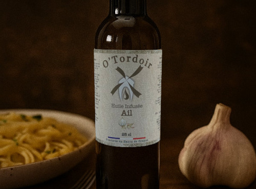 Huilerie d'Artois - Huile aromatisée à l'ail (tordoir Ail)