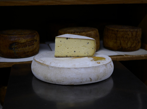 Alléosse Maitre Artisan Affineur Fromager - Raclette de Savoie au Poivre