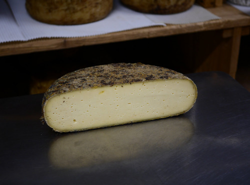 Alléosse Maitre Artisan Affineur Fromager - Délice des Hauts Fleurs