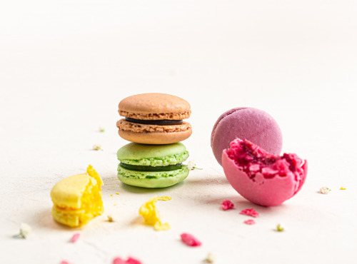 Invitation au Délice - Coffret de 16 Macarons Classiques - Lot de 4