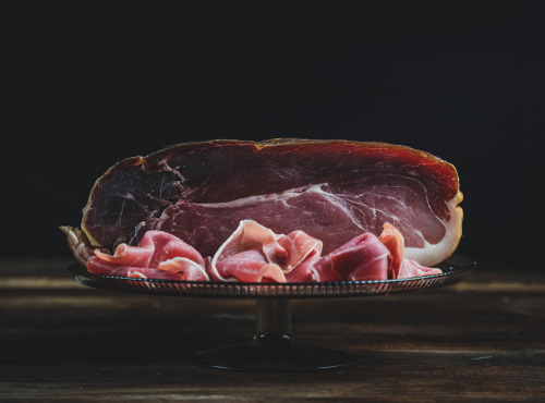 Maison Agour - Jambon de Bayonne - 18 mois - demi 2,5kg