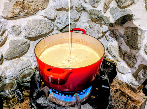 Crémerie de Mandallaz - La Fondue Maison Suisse aux Cèpes 6 pers - PRÊTE À FONDRE