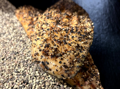 Thierry Salas, fumage artisanal - Maquereaux fumés à chaud aux poivres