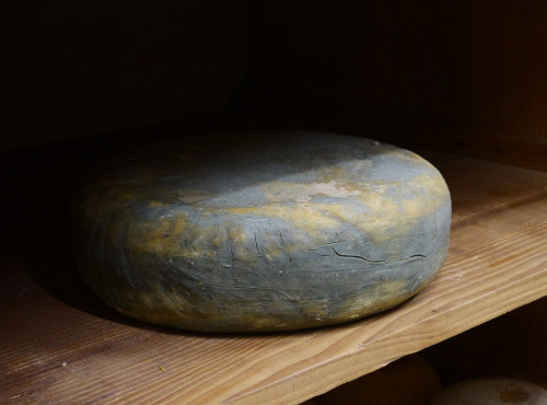 Alléosse Maitre Artisan Affineur Fromager - GexSky d'Alléosse, affiné au Whisky Jurassien en fût de Macvin Fabrication Maison