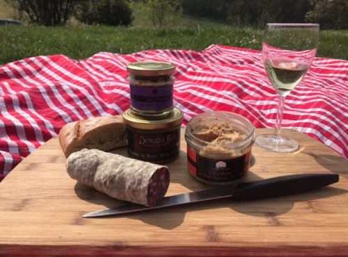 Domaine REY-Marie et Nicolas REY - Apéro Découverte de Porc Noir de Bigorre AOP