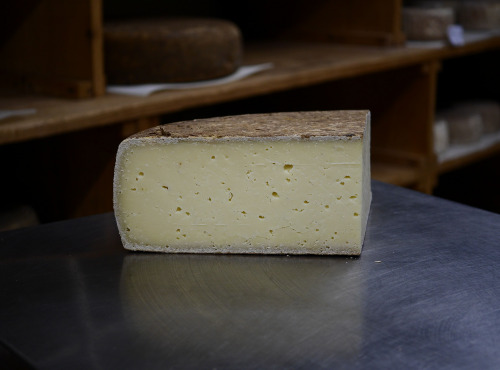 Alléosse Maitre Artisan Affineur Fromager - Gruyère de brebis fermier au lait cru 500g