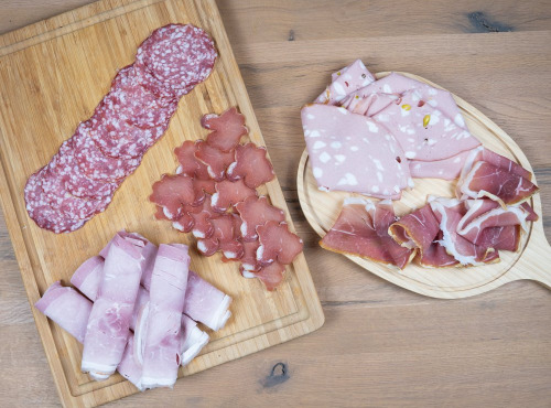 Maison Victor - Depuis 1976 - Pack Charcuterie 5 personnes (sans fromage) pour raclette