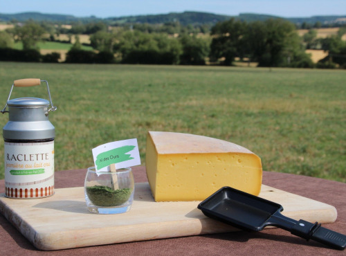 Ferme des Petits Monts - Raclette fermière AIL DES OURS BIO au lait cru - Part de 0,5 kg