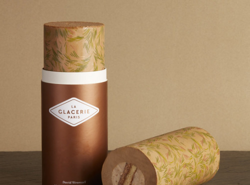 La Glacerie par David Wesmaël - Meilleur Ouvrier de France - Bûche glacée "Noyer Bohème" Café et noix caramélisées pour 6 personnes